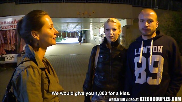 Visoka definicija :  Slatki mladi par uživa u tvrdom popodnevnom seksu Seksi pornić 